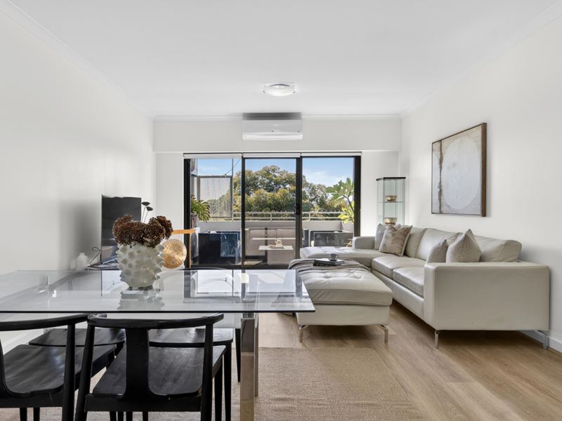 14/1 Walsh Loop, Joondalup WA 6027