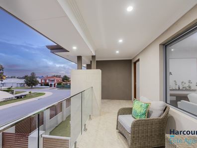42 Saw Avenue, Rockingham WA 6168