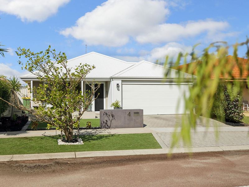4 Fernhill Promenade, Harrisdale WA 6112