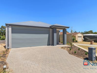 21 Cedar Way, Maddington WA 6109