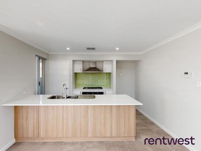 60 Stithians Avenue, Aveley WA 6069