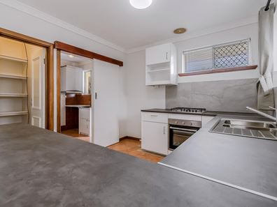 16 Radford Place, Safety Bay WA 6169