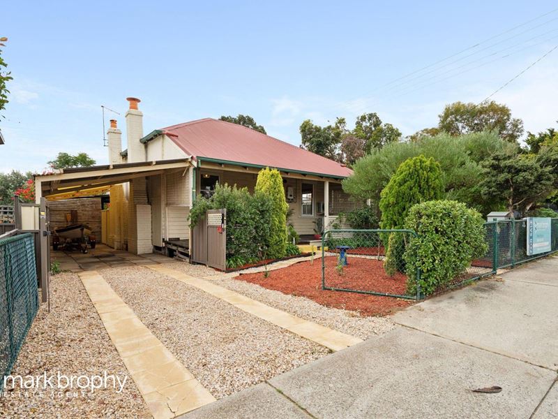 120 Lefroy Road, Beaconsfield WA 6162