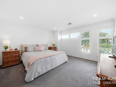 19 Featherleaf Elbow, Banksia Grove WA 6031