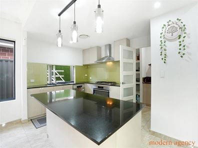 9 Greenfield Crescent, Caversham WA 6055