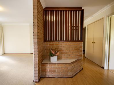 47 Corrington Cir, Nollamara WA 6061