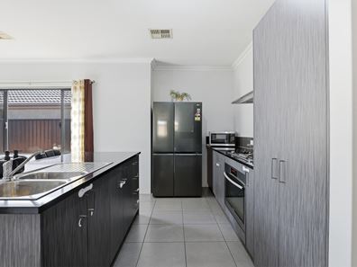 7 Toolibin  Rise, Baldivis WA 6171