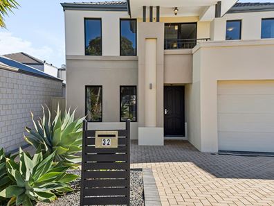 32 Maroog Way, Nollamara WA 6061