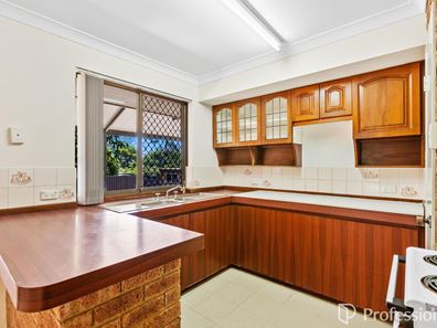 17 Heslop Road, Lesmurdie WA 6076