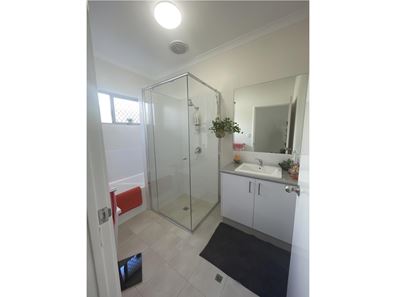 14 Whimbrel Crescent, Coodanup WA 6210
