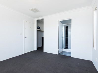 8 Leonara Street, Aveley WA 6069