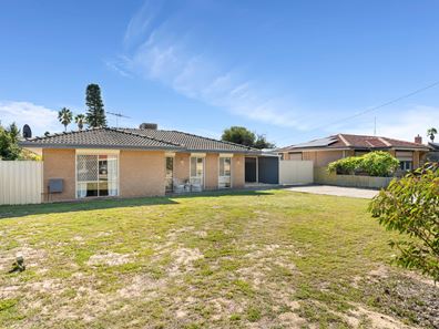 18 Wallsend Street, Safety Bay WA 6169