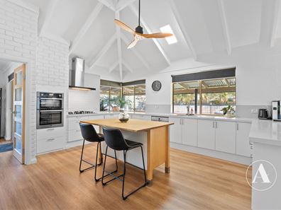 207 De Haer Road, Wandi WA 6167