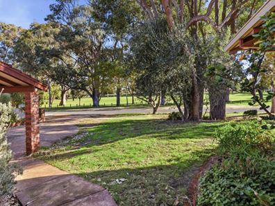 12 Beech Road, Kingsley WA 6026