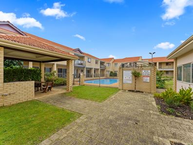 40/24 Burton St, Cannington WA 6107