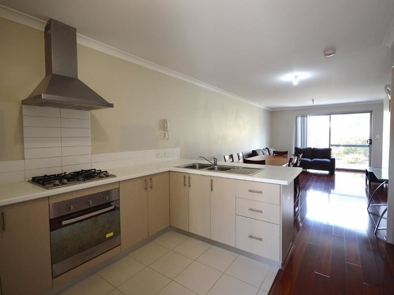 23/158 George Street, Queens Park WA 6107