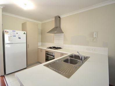 23/158 George Street, Queens Park WA 6107