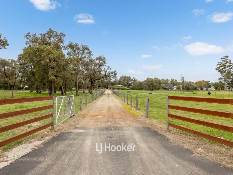 8/ South Western Highway, Picton East WA 6229