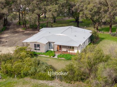 8/ South Western Highway, Picton East WA 6229