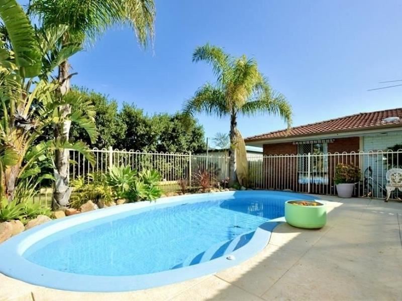 1 Warner Lane, Rockingham WA 6168