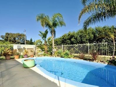 1 Warner Lane, Rockingham WA 6168