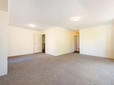 15 Culwalla Close, Kallaroo WA 6025