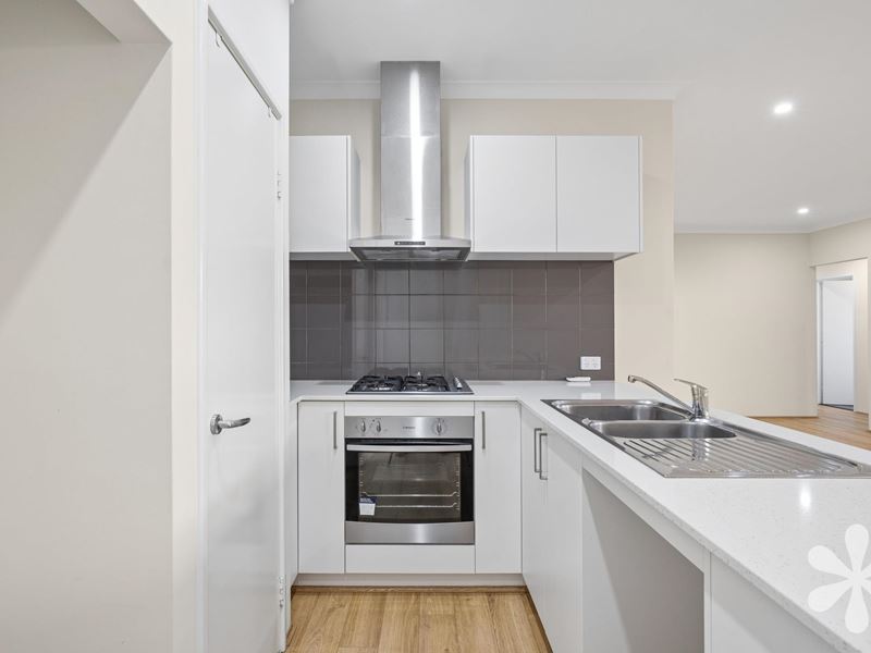 2/17 Stainer Street, Willagee WA 6156