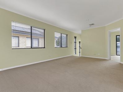 2/97 Ormsby Terrace, Mandurah WA 6210