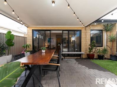 43 Roulettes Parade, Clarkson WA 6030