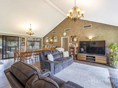 20 Sheridan Place, Waroona WA 6215