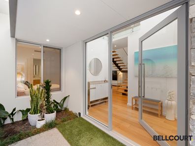 1/2 Karoo Street, South Perth WA 6151