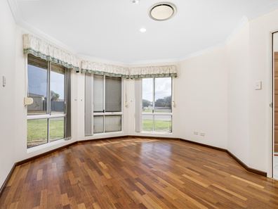 4 Reg Percy Street, Mount Tarcoola WA 6530