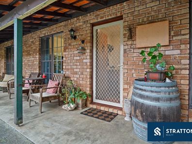 20 Croyden Road, Roleystone WA 6111