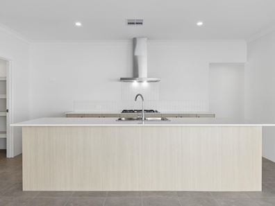 8 Killarney Street, Yanchep WA 6035