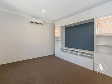 31 Barnevelder Bend, Southern River WA 6110