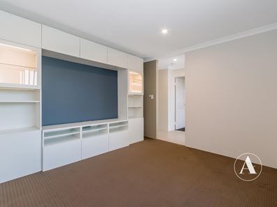 31 Barnevelder Bend, Southern River WA 6110