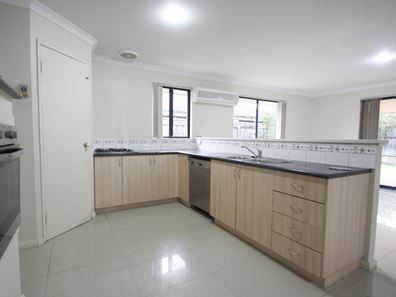 55 Parnham Avenue, Ellenbrook WA 6069