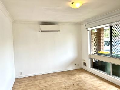 27 Satellite Place, Carlisle WA 6101