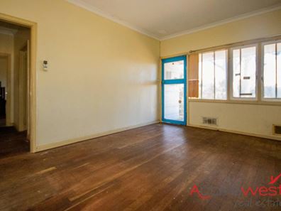 8 Felicia Street, Rangeway WA 6530