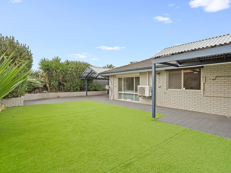 49 Stonehaven Parade, Kinross