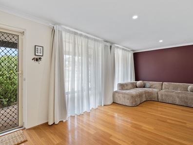 49 Stonehaven Parade, Kinross WA 6028
