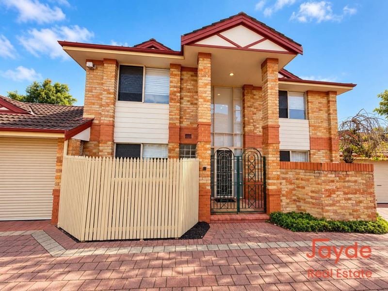 4/32 Comer Street, Como