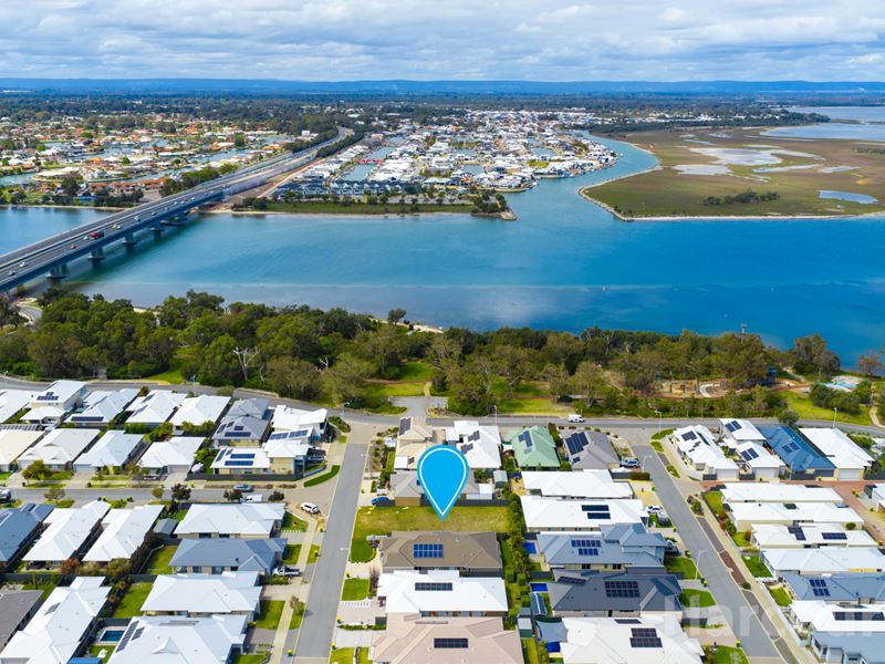 8 Spinebill Street, Erskine WA 6210