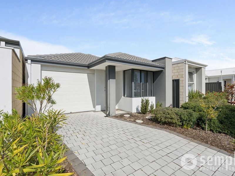 12 Garnet Road, Treeby WA 6164