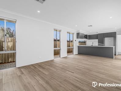 10A Reeves Court, Westminster WA 6061