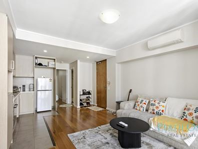 706/18 Cecil AVE, Cannington WA 6107