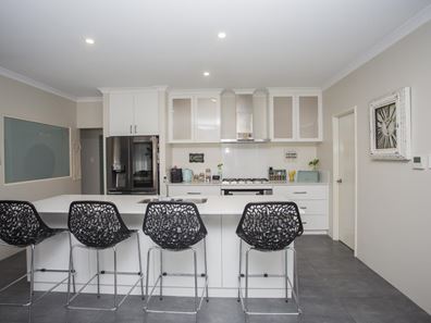 10 Coles Street, Byford WA 6122
