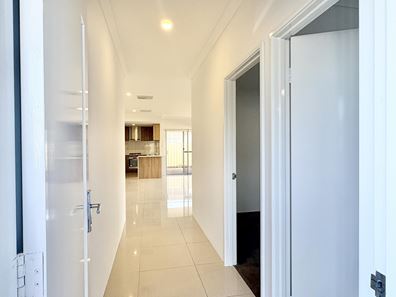 38D Bickley Road, Cannington WA 6107