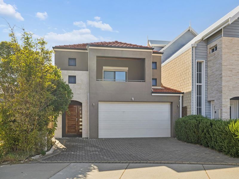 394A Hamilton Road, Lake Coogee WA 6166