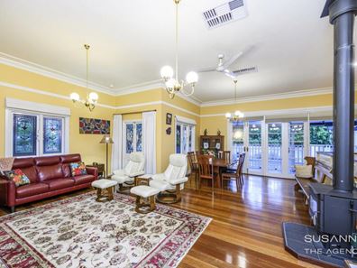 77 Heath Road, Kalamunda WA 6076